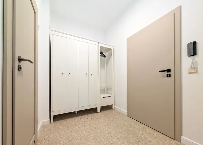 Krasinskiego By Bookinghost Wroclaw