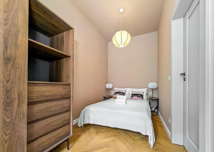 Krasinskiego By Bookinghost Wroclaw